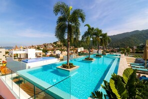 Outdoor pool - ROMANTIC ZONE ZENITH 1 BEDROOM (Puerto Vallarta)