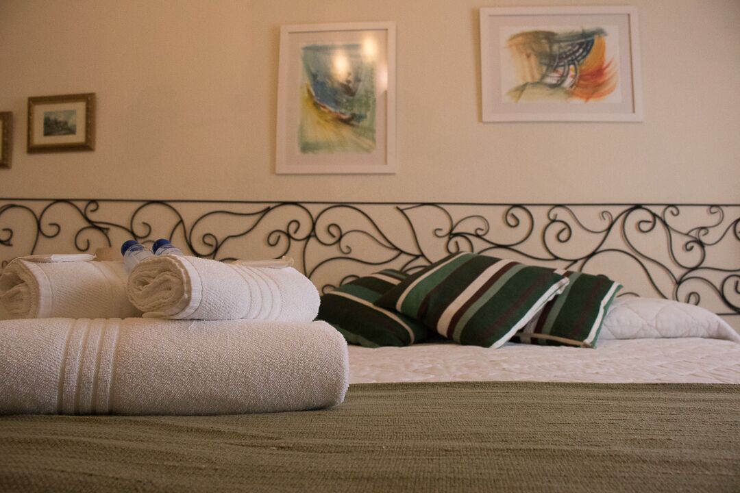 standard triple room (plus) | bathroom | shower, free toiletries, hair dryer, towels