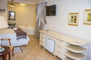 Suite, Jetted Tub | Mini fridge - Hospedaria da Villa (Tiradentes)
