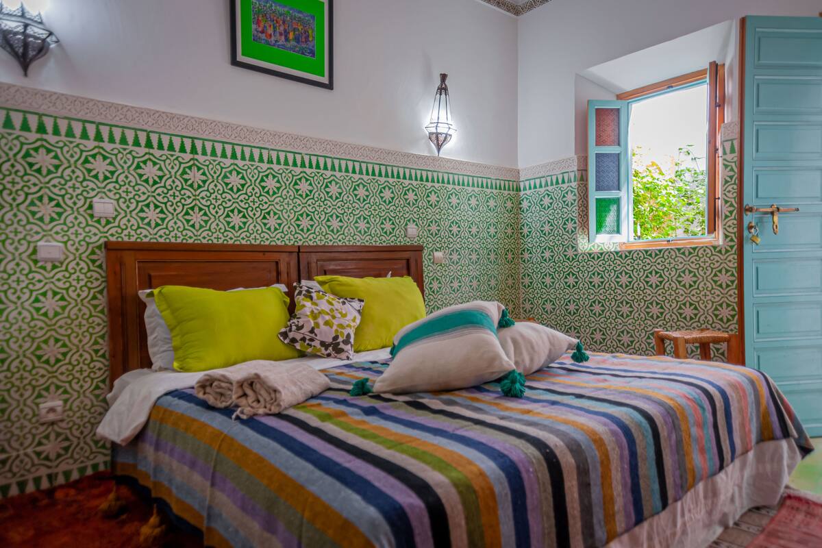 Chambre Taroudant | ملاءات من القطن المصري وأغطية فراش متميزة وألحفة محشوة بالريش