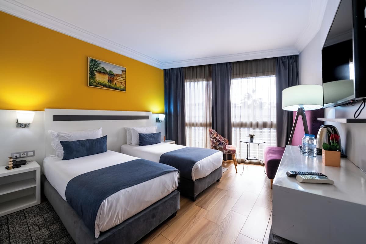 Premium bedding, minibar, in-room safe, desk