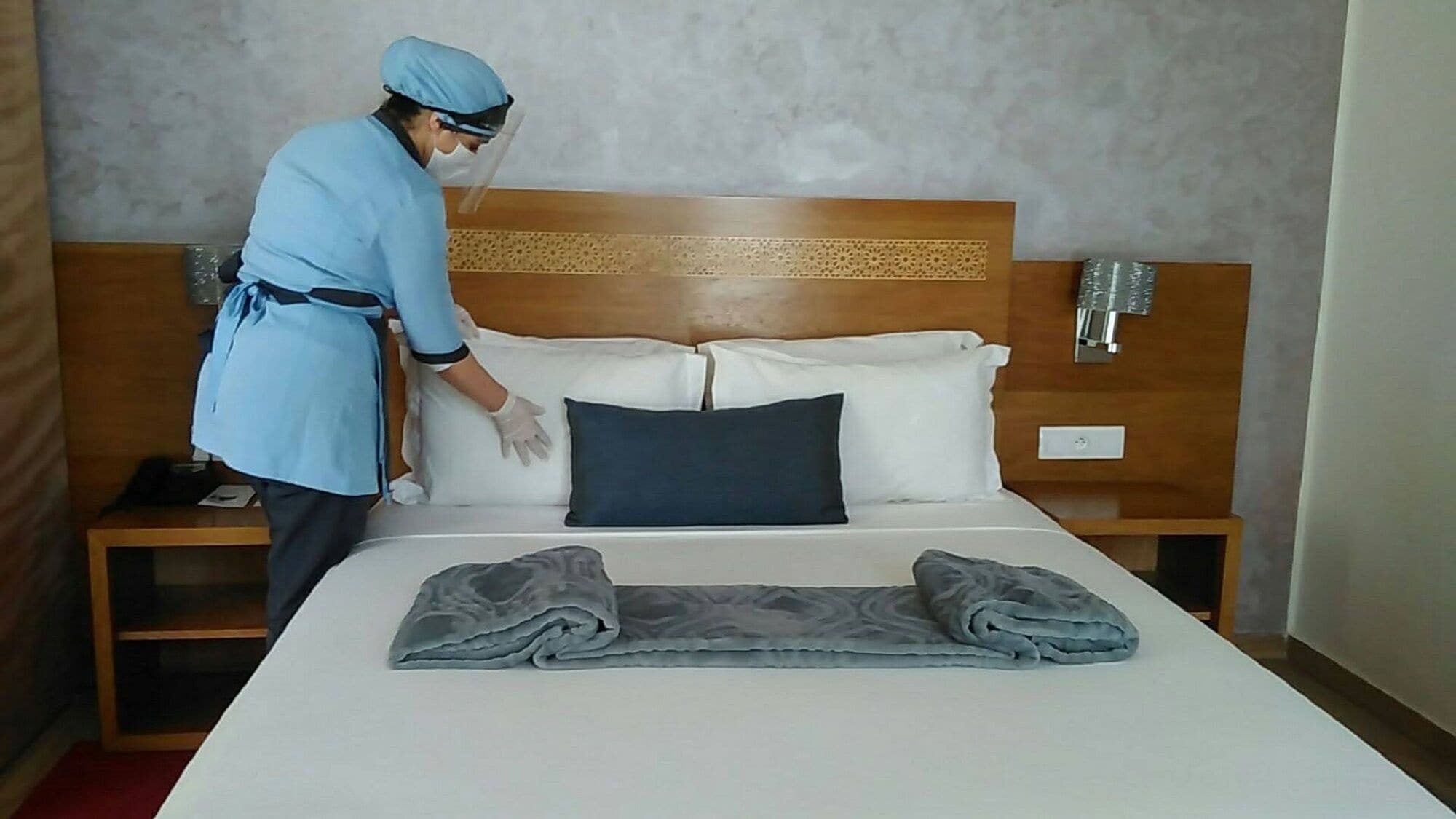 deluxe double room, terrace | 1 bedroom, premium bedding, minibar, in-room safe