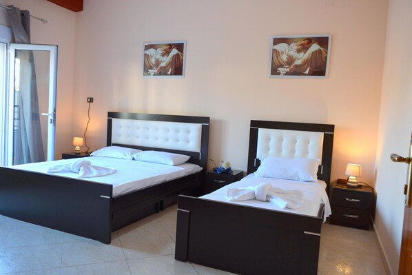 Front of property - Sunilio Apartment (Pogradec)