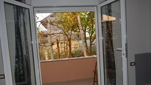 Unclassified image, 2 of 59, button - Sunilio Apartment (Pogradec)