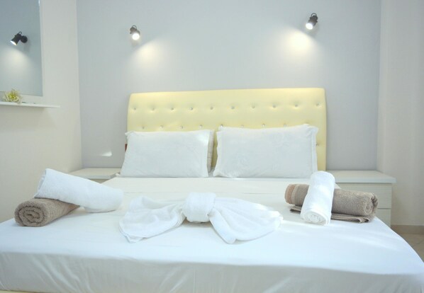 Design-huoneisto, 1 keskisuuri parisänky ja vuodesohva, parveke | Yksilöllisesti sisustettu, yksilöllisesti kalustettu