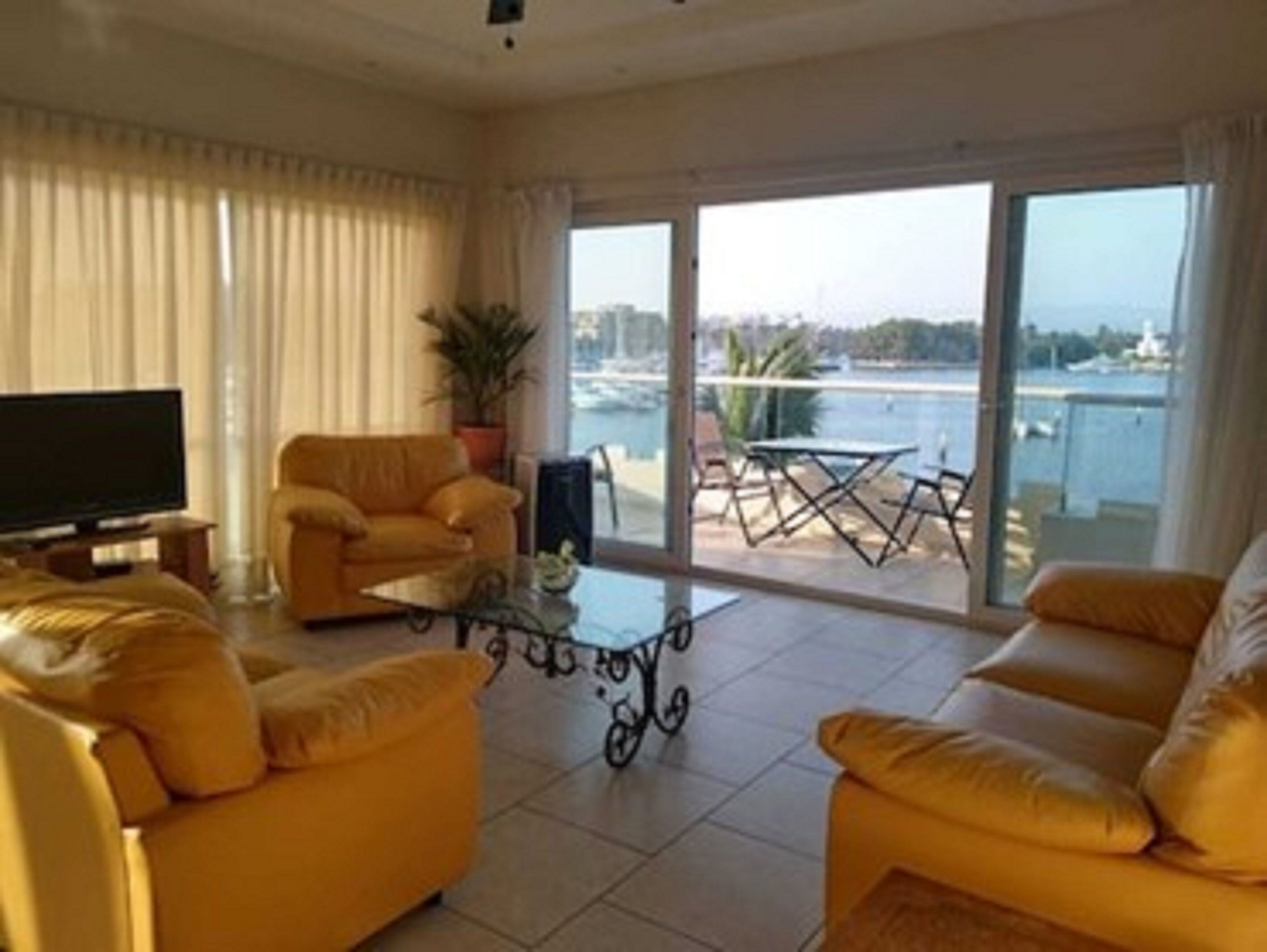 suite premium vista a la marina. | 1 bedroom, premium bedding, down duvets, pillow-top beds
