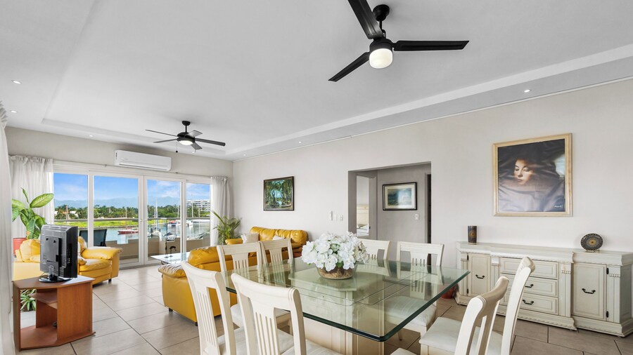 Marina Banderas Suites