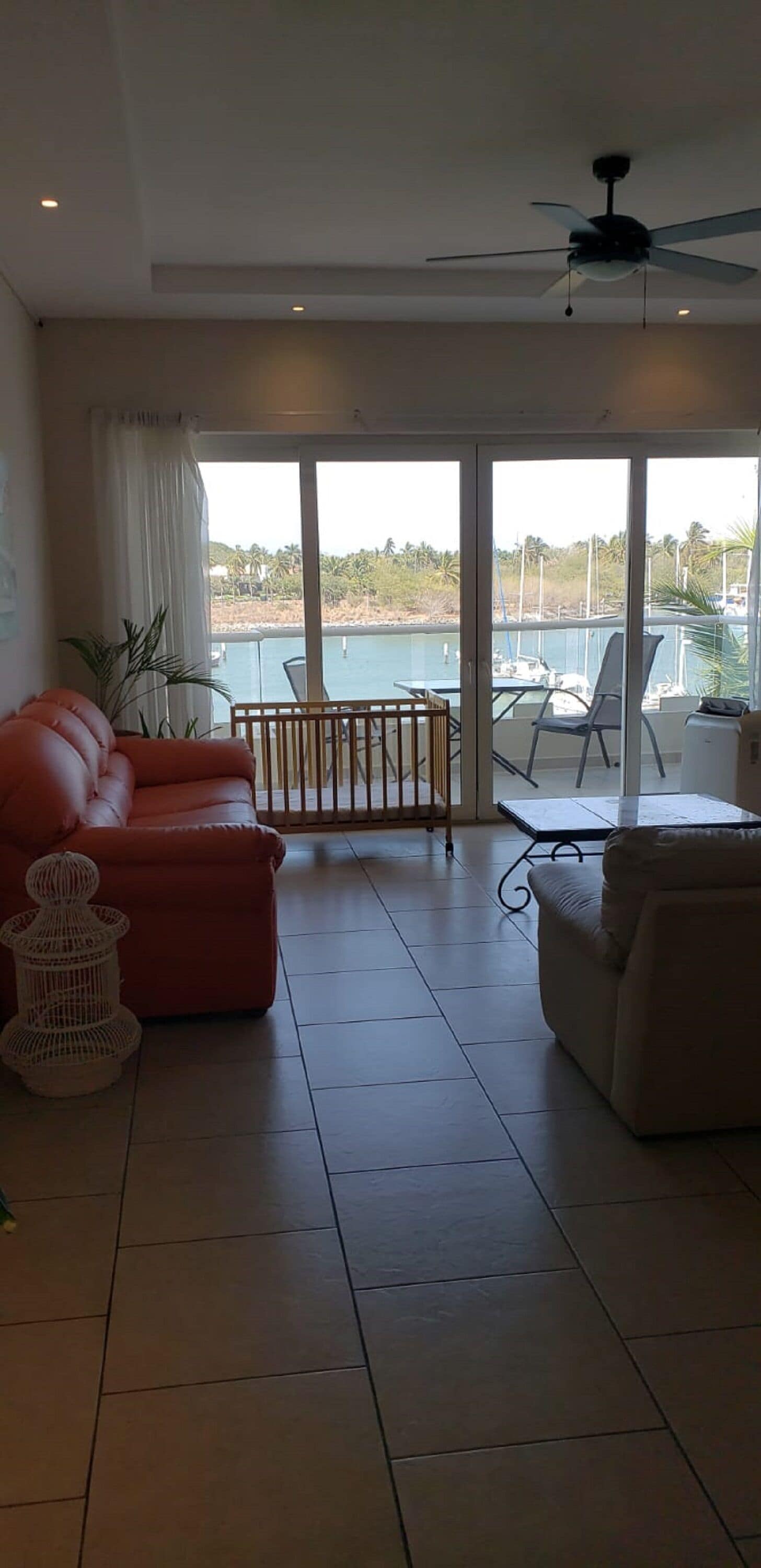 32-inch lcd tv with cable channels, tv