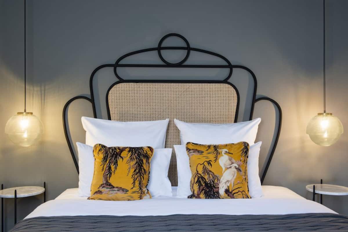 Superior Double Room | 1 bedroom, premium bedding, minibar, in-room safe