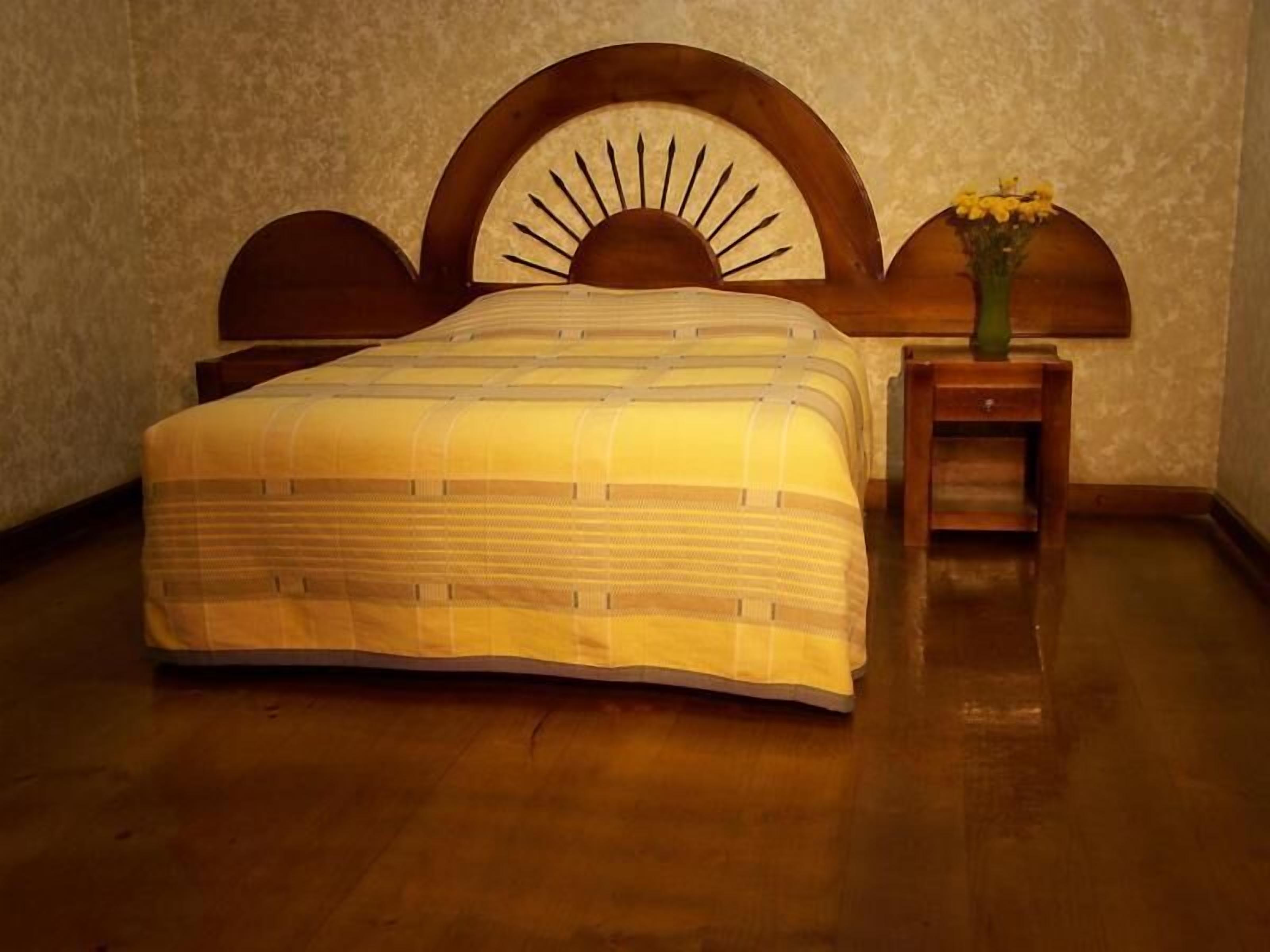 free wifi, bed sheets, wheelchair access