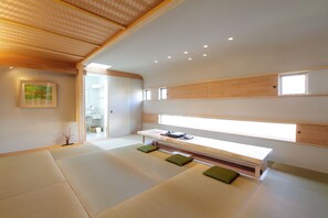 3 habitaciones y caja de seguridad en la habitación 