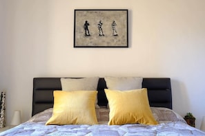 3 chambres, fer et planche à repasser, accès au Wi-Fi (inclus)