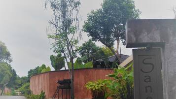 Bagian depan properti