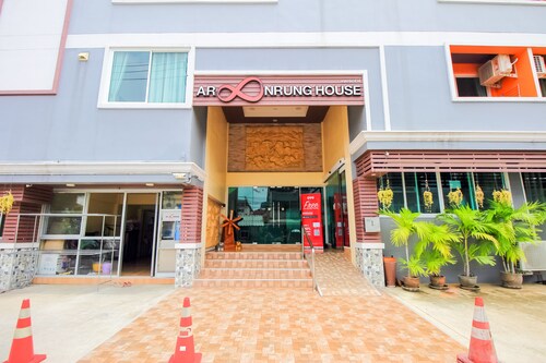 OYO 349 Aroonrung House