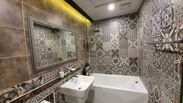 Standard Double Room | Bathroom | Shower, free toiletries, hair dryer, bathrobes