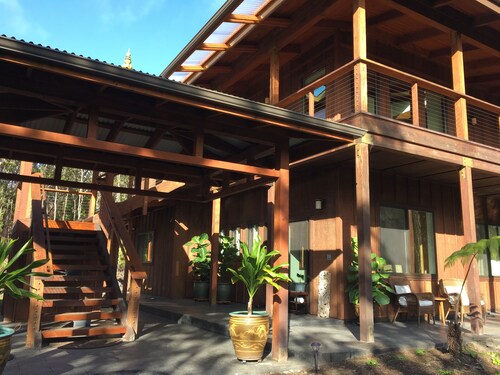 Volcano Forest House next to Volcano National Park 