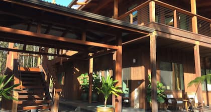 Volcano Forest House next to Volcano National Park