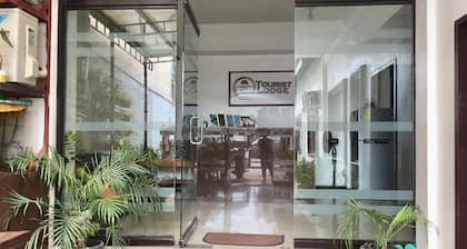 4C's Tourist Lodge