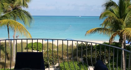 Spectacular Ocean Front 3 BR - Calme 2e unité d'extrémité FL avec balcon enveloppant.