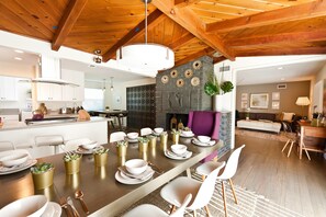 Dining - LAST MINUTE SPECIAL! 5-STAR DISNEY RESORT w/PRIVATE HEATED POOL,  GAME ROOM.  (Anaheim)