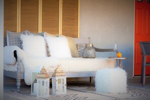 4 bedrooms, desk, iron/ironing board, travel crib - LAST MINUTE SPECIAL! 5-STAR DISNEY RESORT w/PRIVATE HEATED POOL,  GAME ROOM.  (Anaheim)