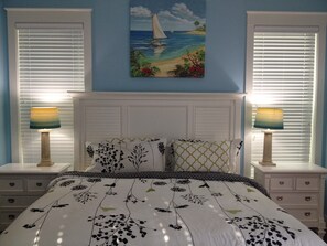 4 bedrooms, desk, iron/ironing board, free WiFi