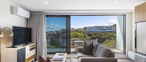 TV connectée de 50 pouces avec chaînes numériques