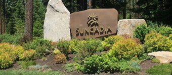 Beautiful Cle Elum Getaway- Minutes to Skiing, Hiking, Suncadia