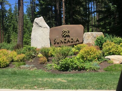 Beautiful Cle Elum Getaway- Minutes to Skiing, Hiking, Suncadia