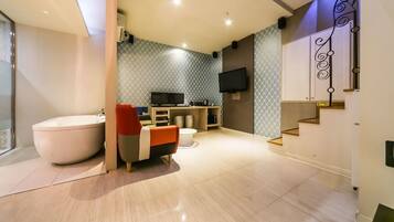 Dรบplex (Party Room B) | 1 habitaciรณn, sรกbanas de algodรณn egipcio y ropa de cama de alta calidad