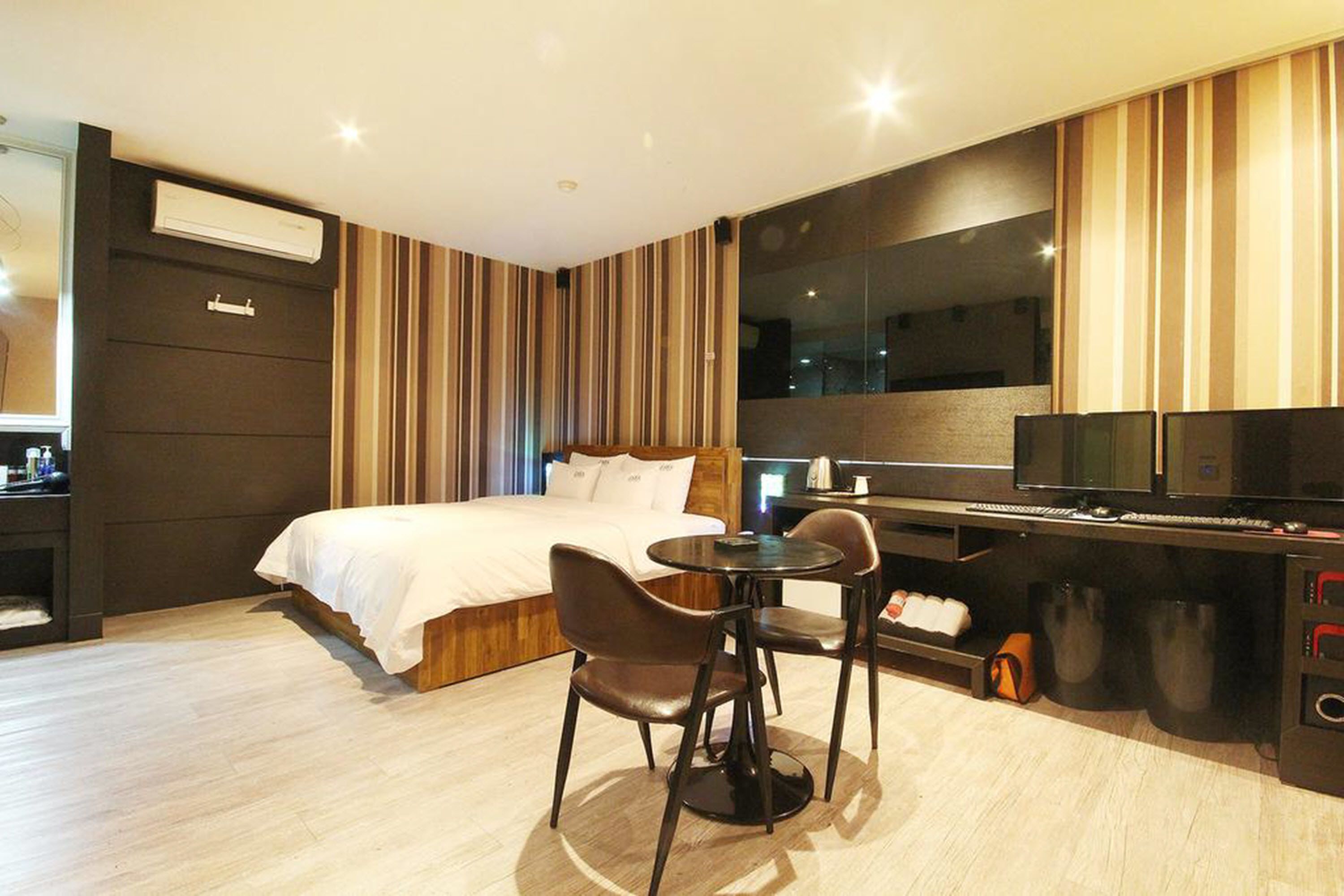 deluxe room | room amenity