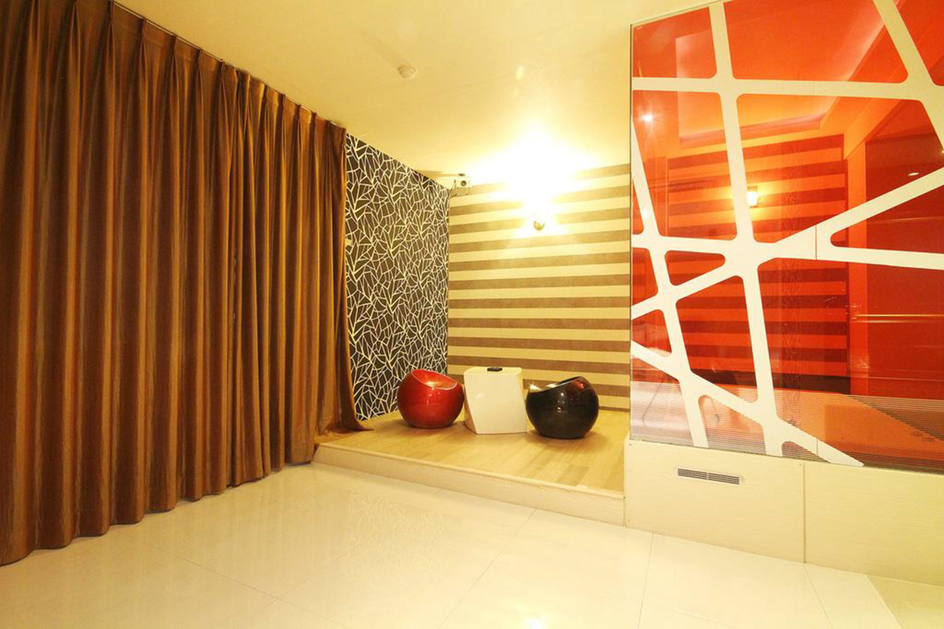 room (vip) | room amenity