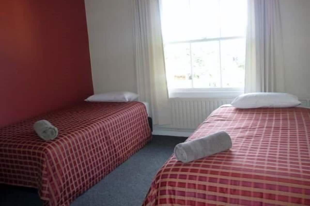 Twin Room, Shared Bathroom
