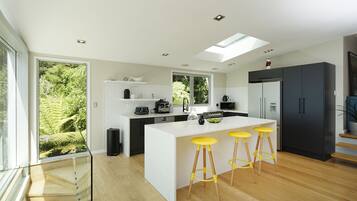 Perincian bahagian dalam