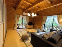 Holiday Home (Momiji) | Down comforters, free WiFi, bed sheets