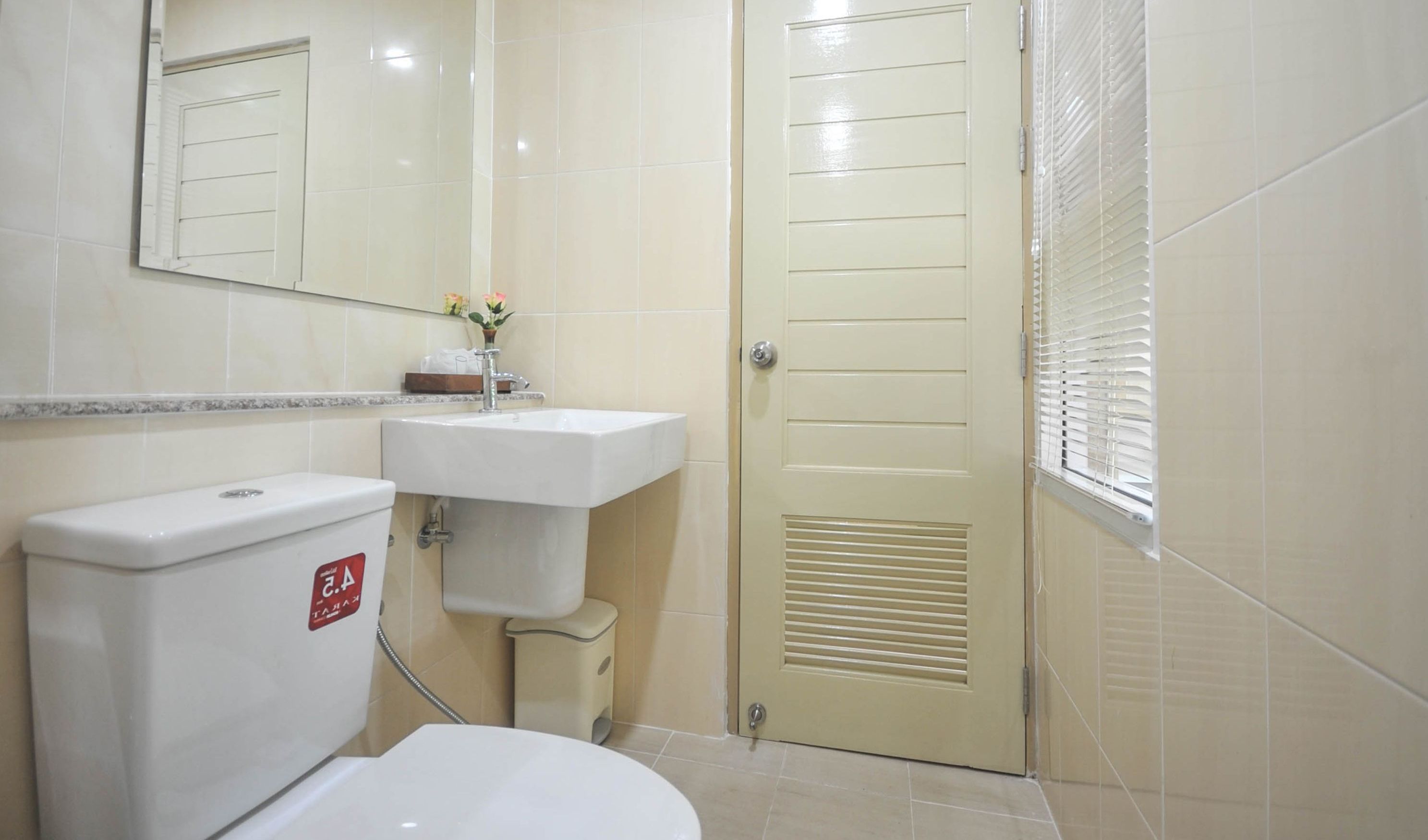 superior double room | bathroom | shower, free toiletries, hair dryer, towels