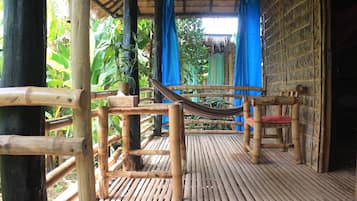 Bungalow, Garden View | Balcony