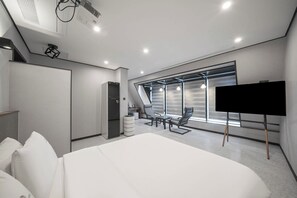 VIP Twin Ocean View Room | Premium bedding, individually decorated, free WiFi, bed sheets