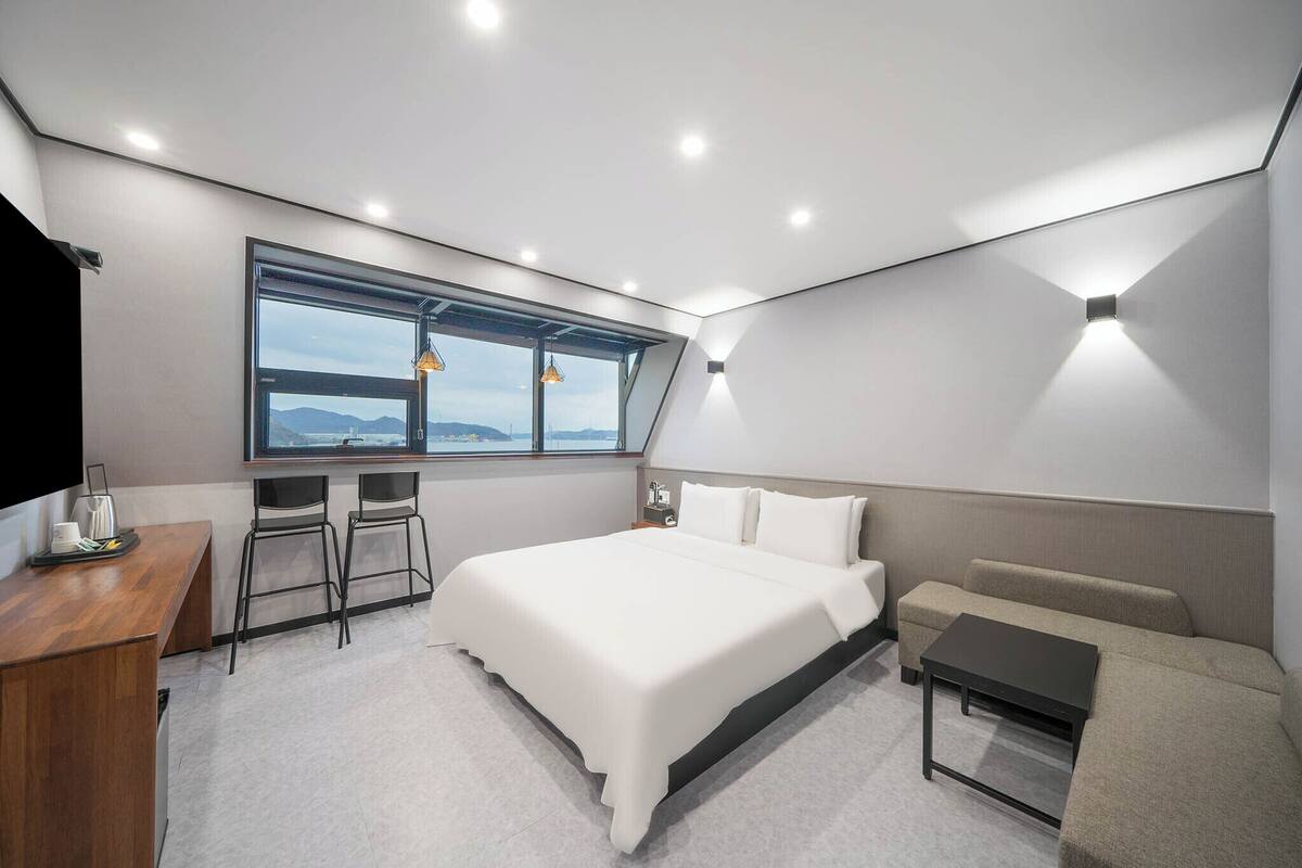 Triple (2 rooms), Ocean View | 高档床上用品、免费 WiFi、特色装修、床单
