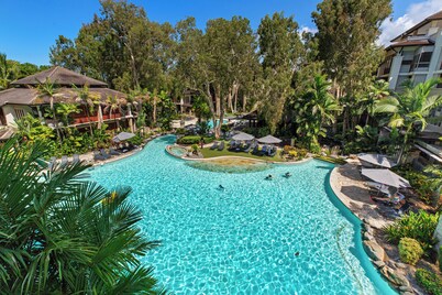 Temple 121 Palm Cove With Courtyard