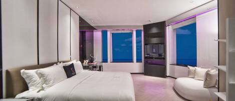 Premium Double Room with Sea View | Desk, blackout drapes, soundproofing, free WiFi