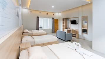 ํจ๋ฐ๋ฆฌ๋ฃธ, ์นจ์ค 1๊ฐ | ์ฑ
์, ๋ฌด๋ฃ WiFi, ์นจ๋ ์ํธ