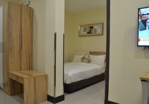 Desk, iron/ironing board, free WiFi - My Inn Hotel Kota Samarahan (Kota Samarahan)