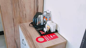 Desk, iron/ironing board, free WiFi