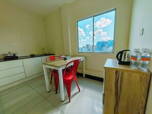 Family Suite (Deluxe) | In-room dining - My Inn Hotel Kota Samarahan (Kota Samarahan)