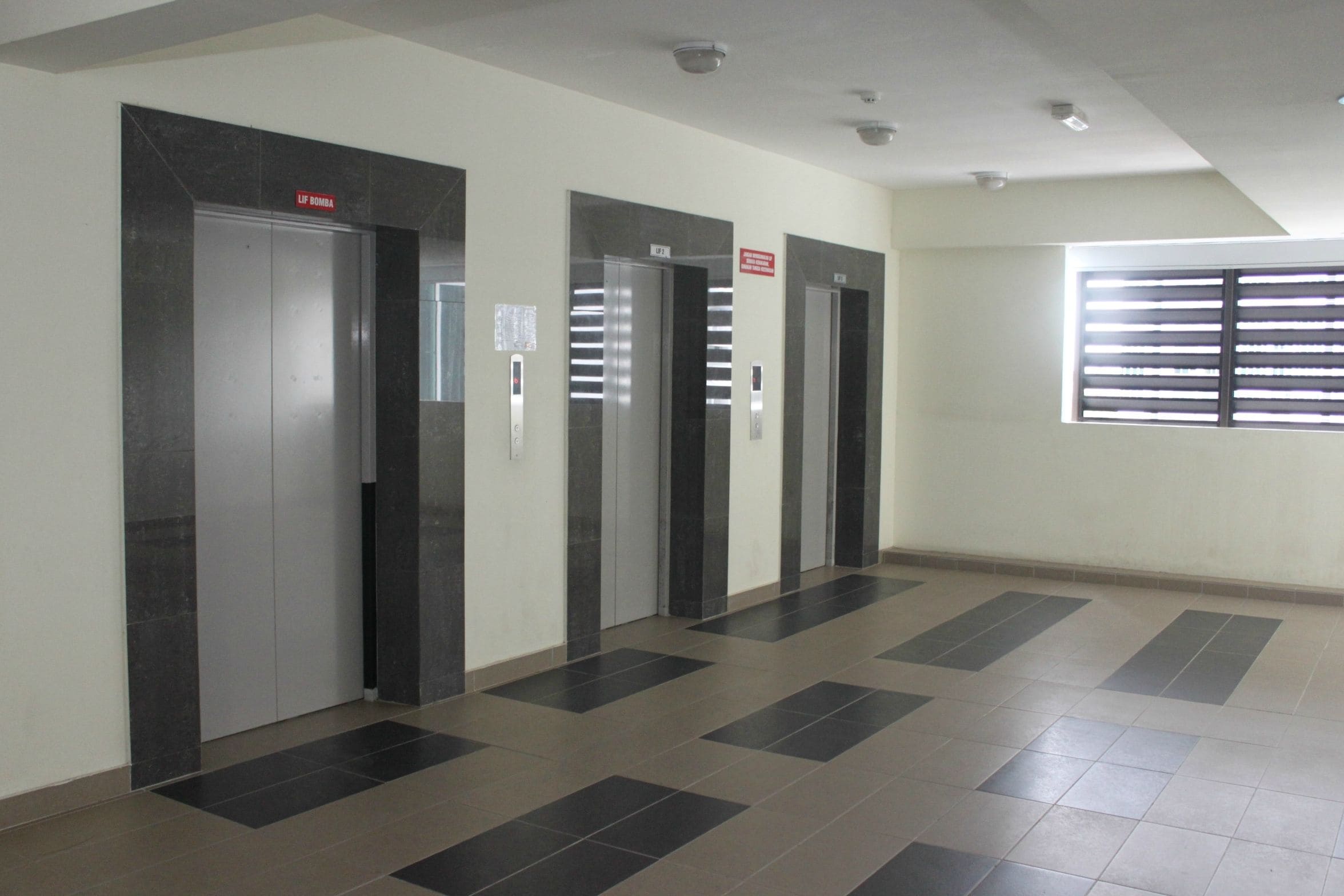 Nội thất lối vào