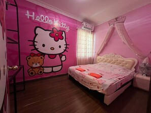 Signature Apartment, 3 Bedrooms | 3 bedrooms, iron/ironing board, free WiFi, bed sheets - Hello Kitty Signature Suite (Sandakan)
