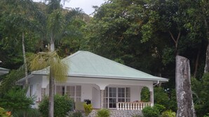 Exterior - Chalet Bamboo Vert (La Digue)