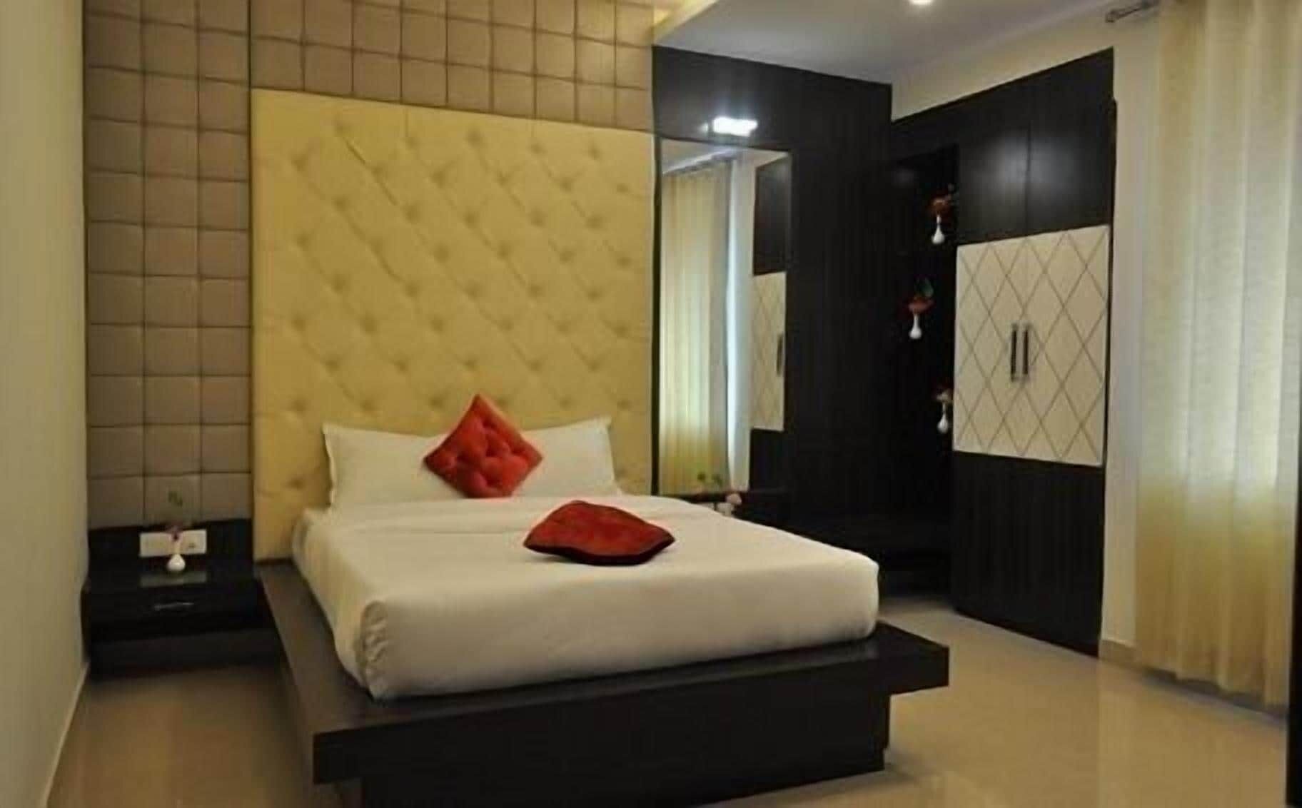 Premium bedding, minibar, rollaway beds