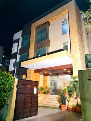 Front of property - Merriment Hotel Sec 31 (Noida)